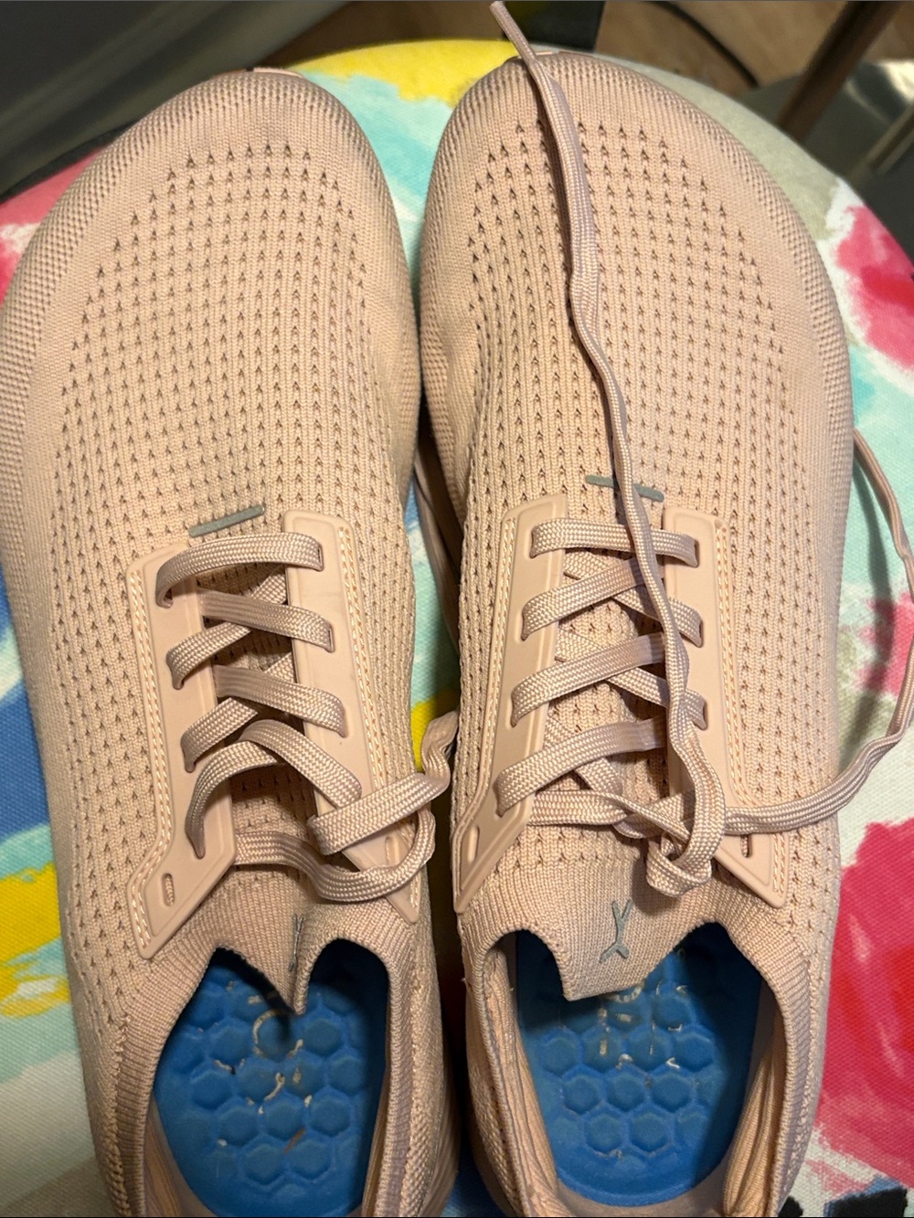 Light pink Flux shoes - Picture 3 of 6